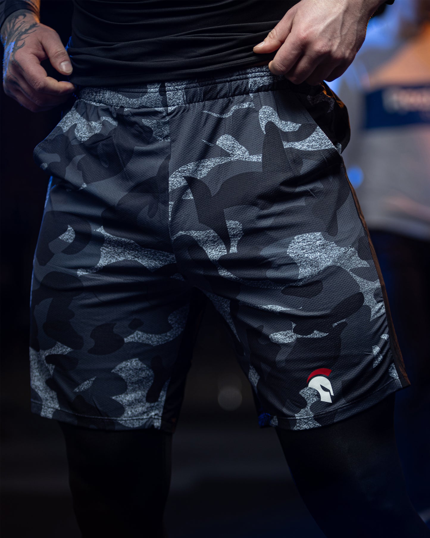 Zestaw odzieży sportowej kompresyjnej 3in1 Koszulka Rushguard z krótkim rękawem Spodnie kompresyjne legginsy Szorty 3x Spartan Grey&Camo